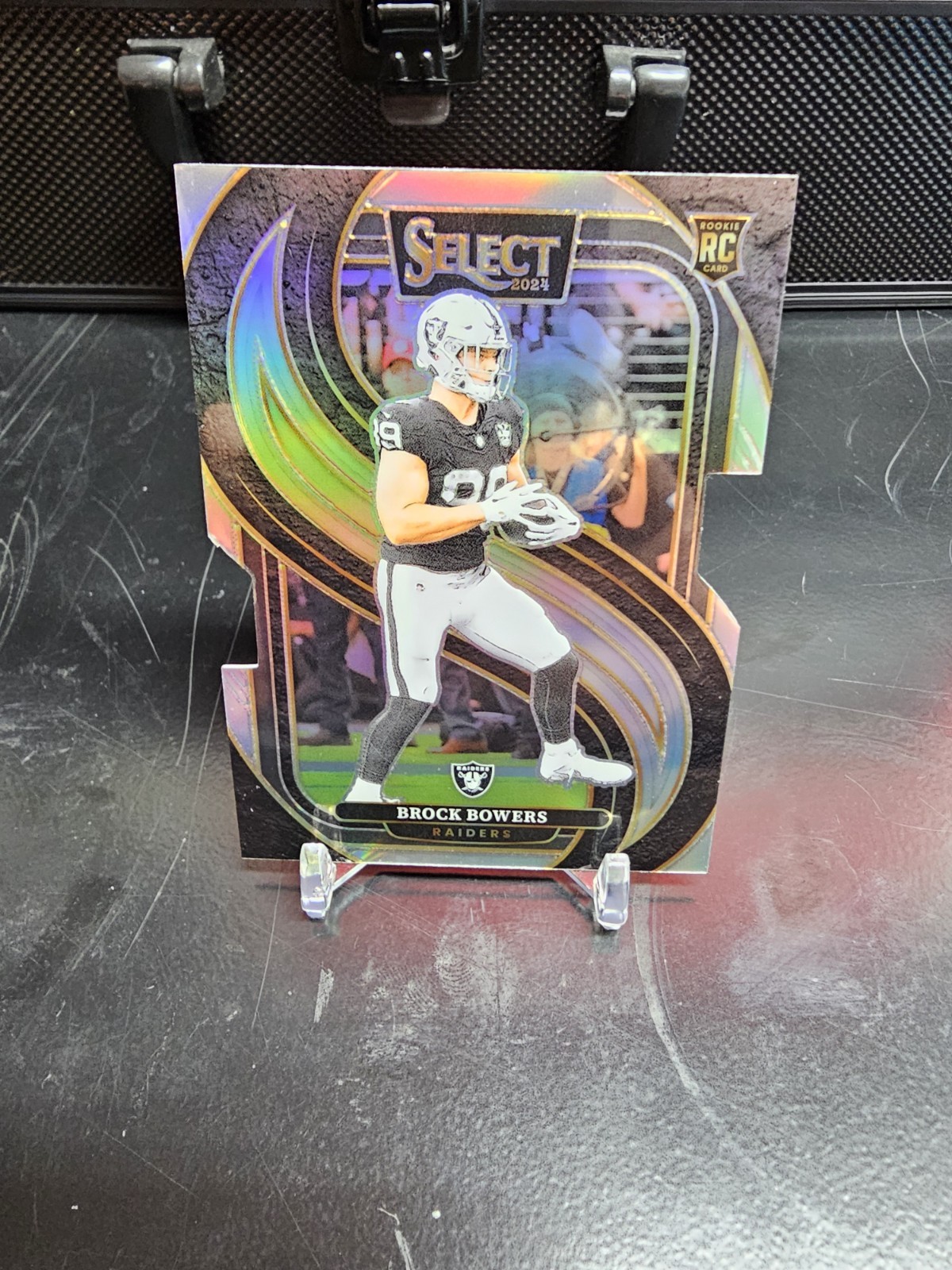 2024 Panini Select - Premier Level Brock Bowers #118 Silver Prizm Die-Cut (RC)