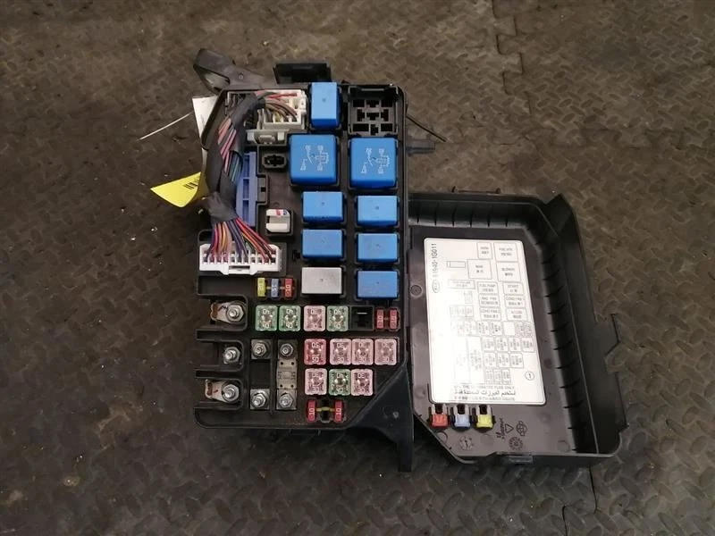 Fuse Box Engine Fits 06-07 RIO 2048617 - Image 2 of 4