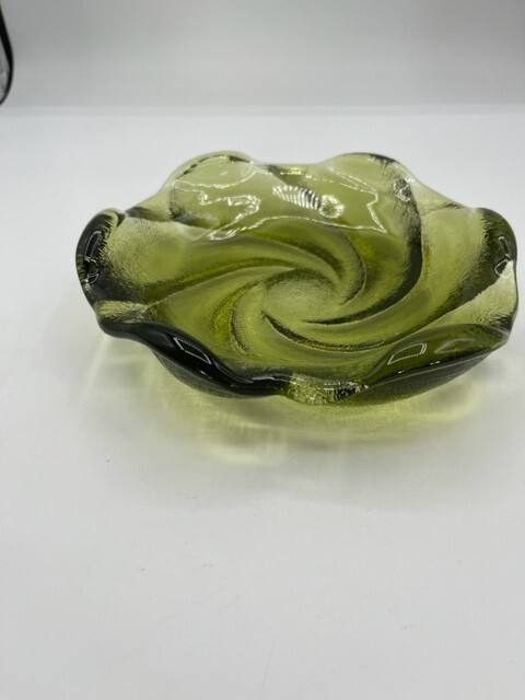 Picture 2 of 4