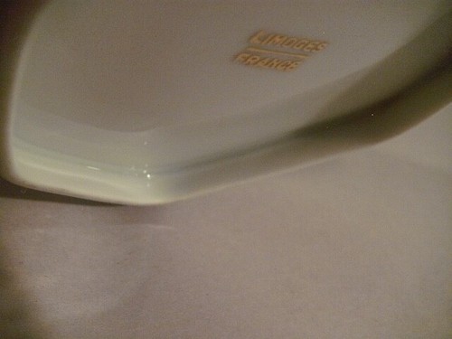 LIMOGES PORCELAIN 4" DISH, FRANCE 1790'S STYLE, 6 SIDED FREE FORM ART, GOLD TRIM - Picture 6 of 7