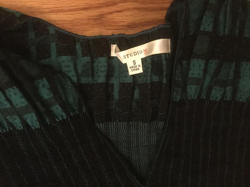 Vestido STUDIO M Estampado Mixto Ajuste y Acampanado Talla S Orig. $149 NUEVO Foto 3 de 3