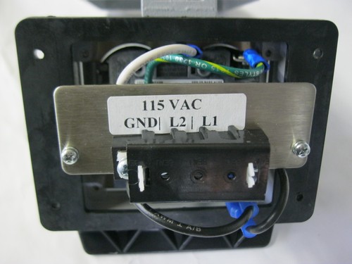Conector de interfaz de panel Mencom DP-RJ45-R-32, toma 120v, RJ45, NEMA 4, 4X, 12 - Imagen 2 de 4