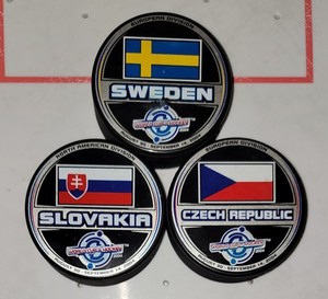 2004 World Cup of Hockey Pucks