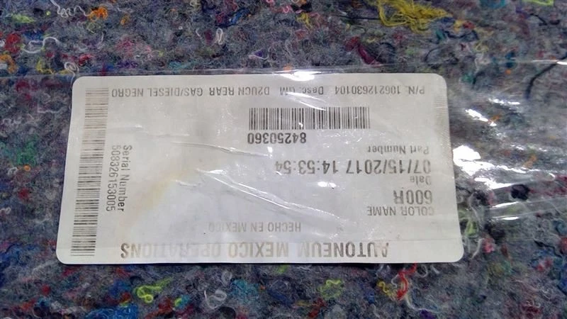 Chevrolet Equinox 2016-2019, alfombra panel piso trasero 85650232 Foto 3 de 4