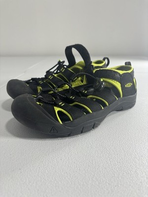 KEEN Sandel Shoes Size 5 US 37 EU Green and Black Slip On