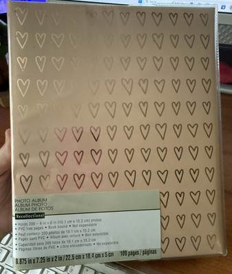 Pink Hearts Recollections Photo Album Holds 200 4 inch x 6 inch photos BRAND NEW