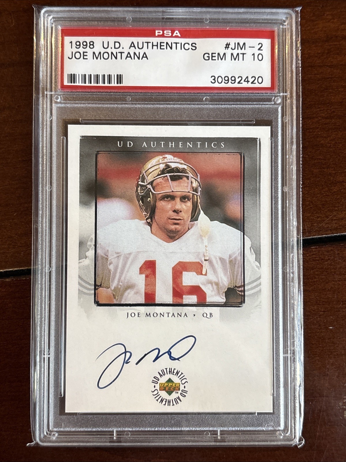 1998 Upper Deck Authentics Joe Montana Auto PSA 10 JM-2 