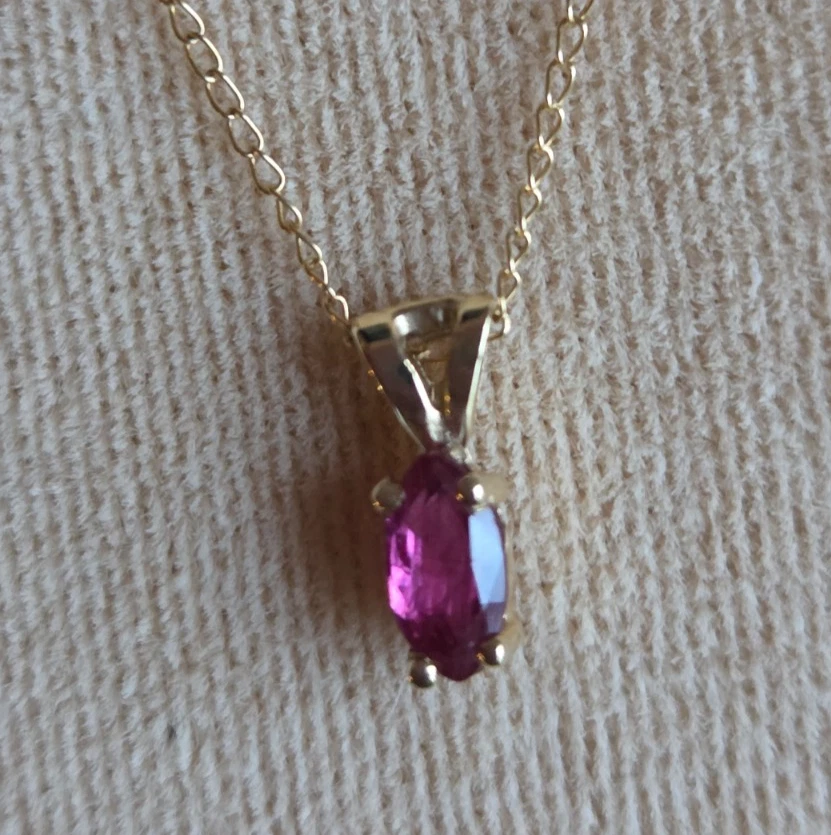 Vtg. Ladies 14K Gold Princess Cut RUBY Necklace 16" - Image 2 of 4