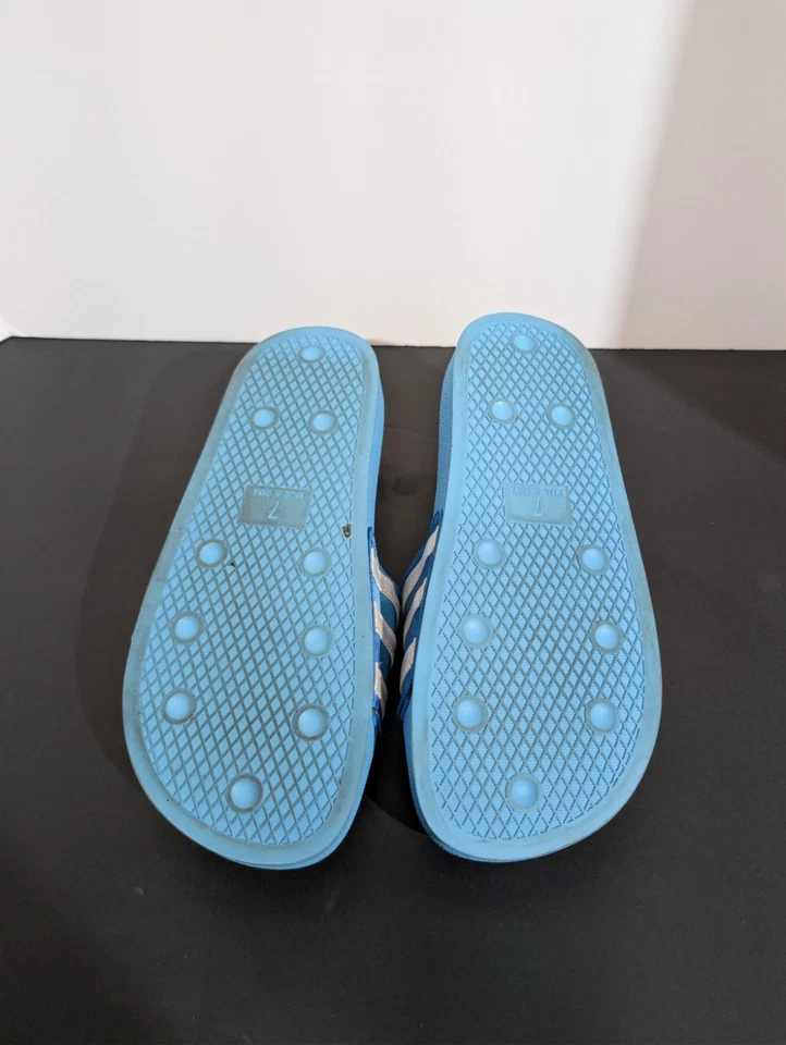 Chanclas para mujer Adidas Originales Adilette Slides Talla 7 Azul Brillante Sin cordones Foto 3 de 4