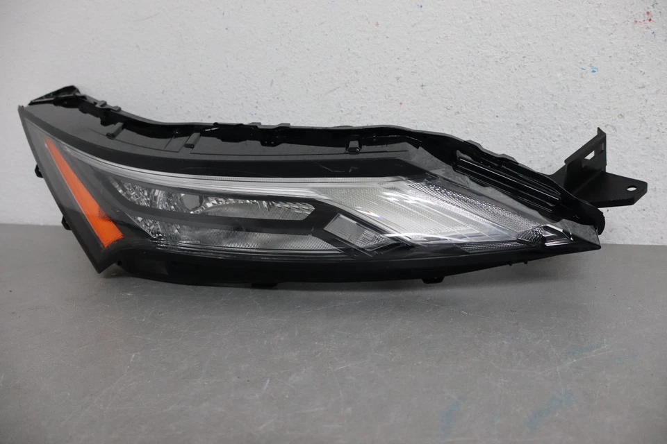 Nissan Rogue 2021 2023 luz intermitente lateral derecha halógena con LED OEM Foto 3 de 4