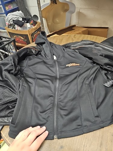 Harley Davidson Woman’s XL “Miss Enthusiast" Leather 3-in-1 Jacket W/Hoodie - Picture 12 of 16