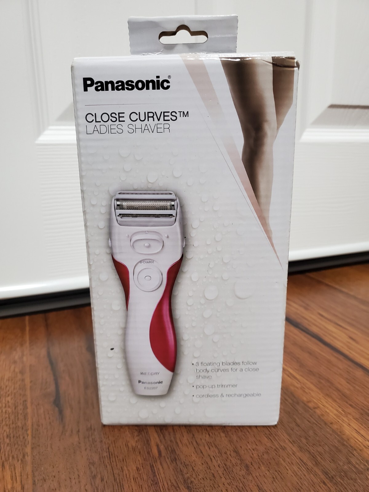 Panasonic ES 2207 Close Curves Ladies Shaver, Wet/Dry, Cordless/Rechargeable
