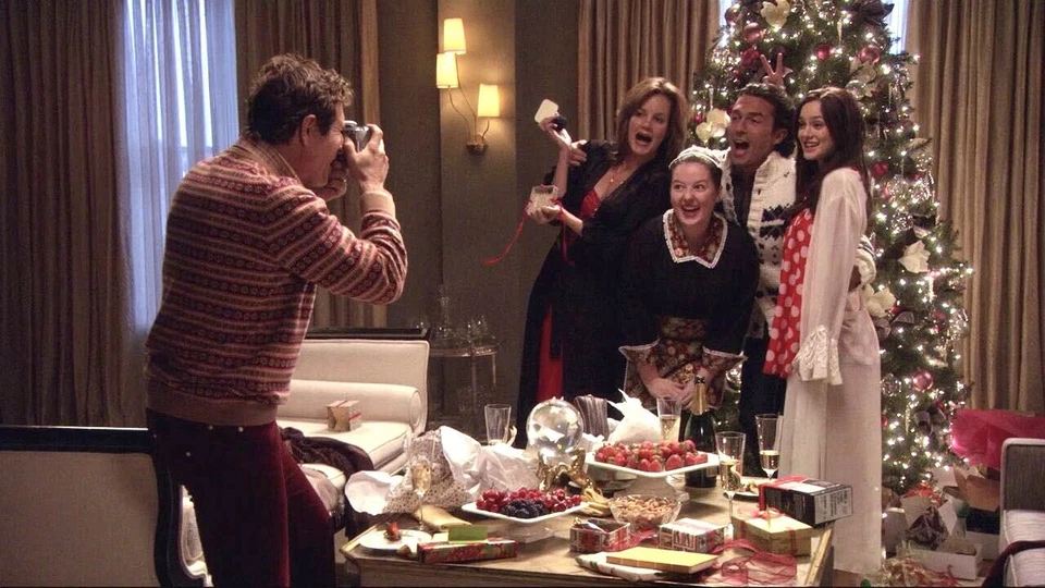 Victoria's Secret Pout top L ASO Gossip Girl Blair Waldorf Christmas - Image 2 of 4