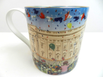 RARE Royal Collection Trust Buckingham Palace Bunting Mug UK New