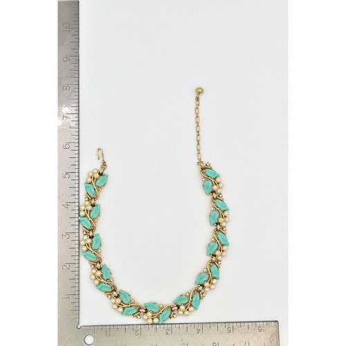 Trifari Vintage Collar Necklace Aqua Green Lucite Pearl Gold Leaf Signed BinBL - Picture 12 of 12
