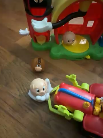 Vintage DISNEY MICKEY MOUSE CLUBHOUSE Talking Farm & tractor