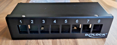 Delock 43338 8er Keystone Patch Panel Schwarz Metall NEU OVP