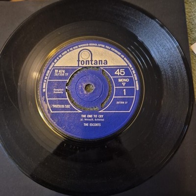 The Escorts - The One To Cry - 7'' Vinyl Single - VG Play Tested - Free UK Post