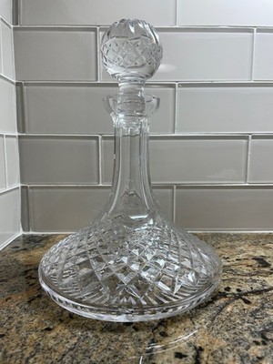 Elegant Cut Glass Crystal Decanter with Stopper -Starburst