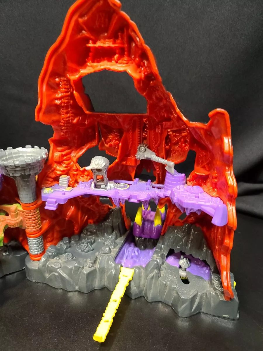 LOT - Vintage Mighty Max Toys Bluebird Skull Mountain, Figures & Playsets