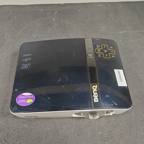 BenQ MX822ST Projector - Untested, No Accessories, Scratches - Photo 4/12
