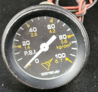 #ad Actron Automotive Gauge Oil PSI 0 100 psi amp; 0 7 kg cm2 Approx 2quot; Vintage $16.87