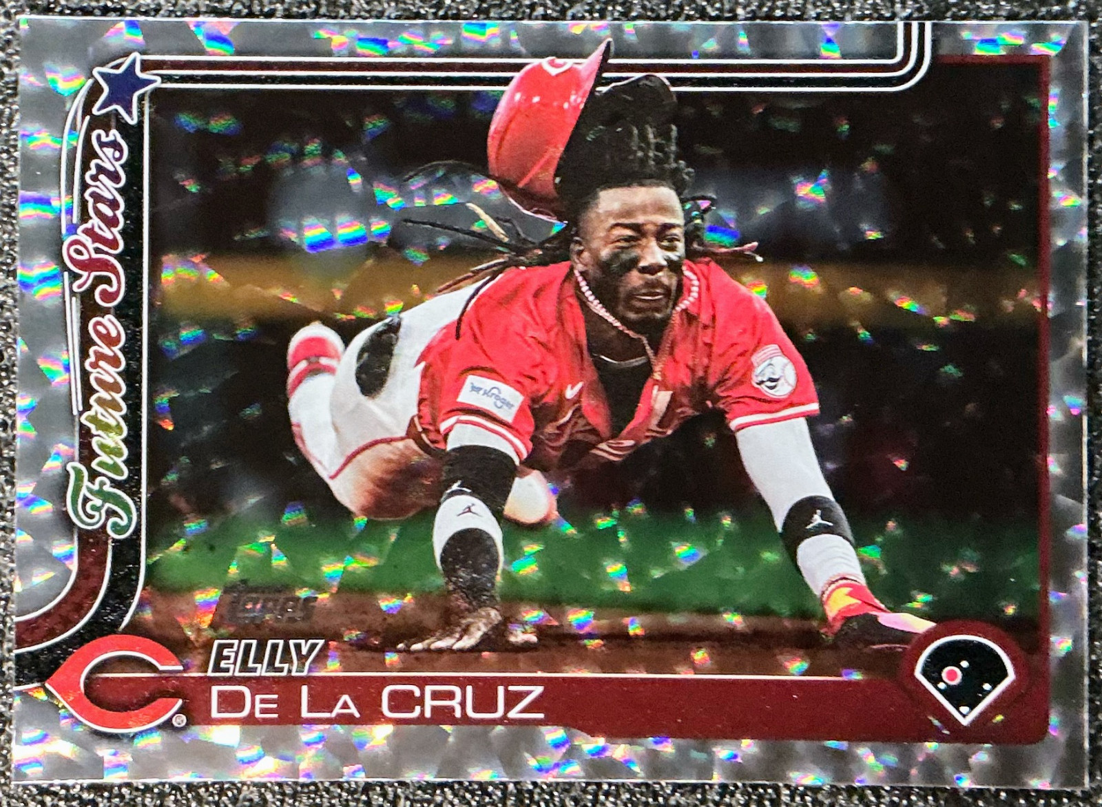 Elly De La Cruz 2025 Topps Series 1 #150 Silver Crackle Foilboard - Reds