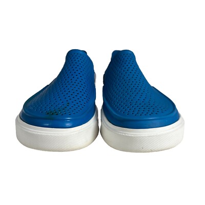 CROCS MEN BRAND NEW INDOOR OUTDOOR BLUE SLIP-ON COMFY RUBBER SHOES SIZE 6M 
