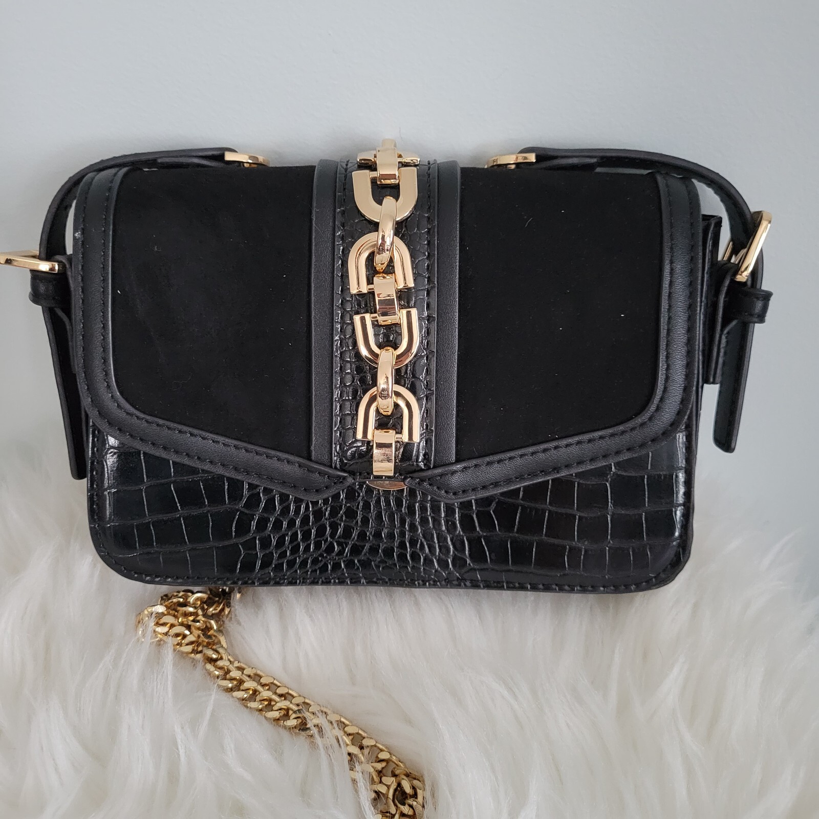Casey gold Chain black Purse crossbody Bag Euc eBay
