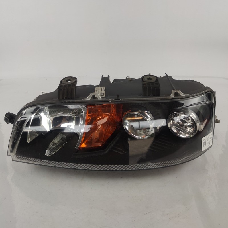 46522720 Proiettore SX FIAT PUNTO (1N/1P) 1.9 D ELX Ber. 3p/d/1910cc