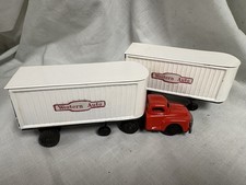Marx Trains Western Auto Truck & Trailers Loads In Exceptional Condition.