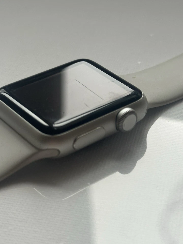 Apple Watch Series 3 LOCKED, For Parts Only, Good Condition - Image 2 of 4