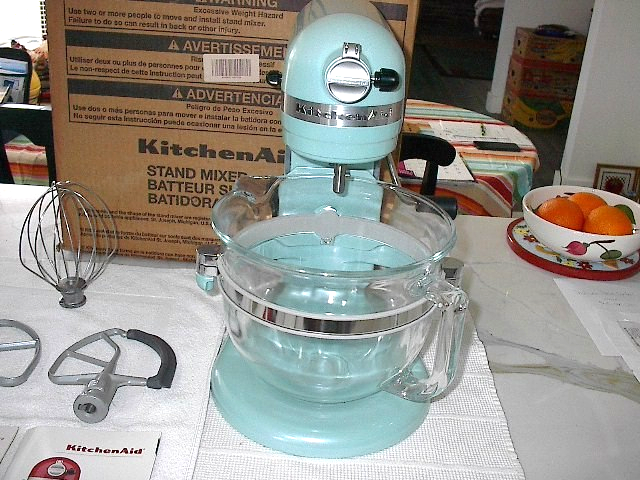Brand New KitchenAid Pro 600 Deluxe RARE~Top 15 Azure Blue Bowl