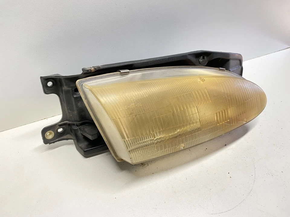 95-97 HYUNDAI ACCENT RIGHT PASSENGER SIDE HEAD LIGHT HEAD LAMP OEM, 114-58423 - Image 2 of 4