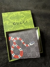 Gucci Leather Snake Snake Genuine Leather Heavy Made In Italy Wallet trifold