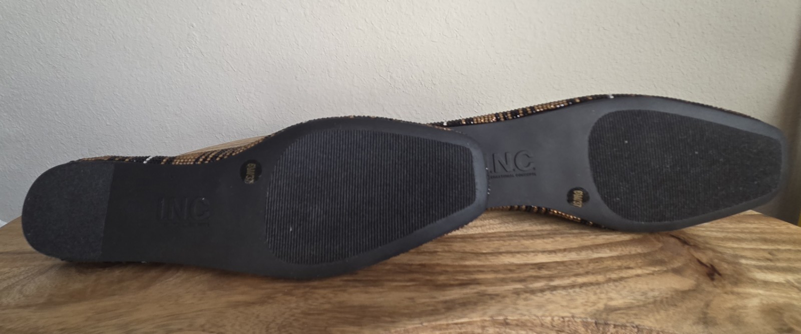 Inc International Concepts Womens Black & Gold Rhinestone Flats Sz 6.5 Juney New