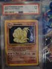 Pokémon TCG Ninetales Base Set Holo Unlimited Rare PSA 5