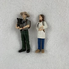 Safari Ltd Figures Veterinarian & Park Ranger 4 Inch From 2008
