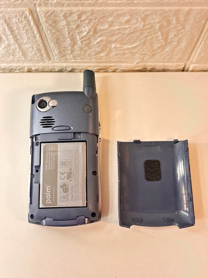 Sprint Palm Treo 650 w/ Battery - Pre-owned - Image 2 of 4