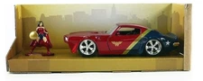 JADA TOYS - 1972 PONTIAC Firebird w/ WONDER WOMAN FIGURE - 1/32 - JAD33089