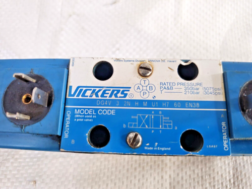 Vickers DG4V 3 2N H M U1 D6 60 EN38 Valvola di controllo direzionale 220V50 240V60 - Foto 2 di 10