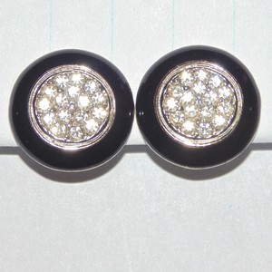 Vintage-pave-rhinestone-black-enamel-round-silver-tone-clip-earrings-3-4-034-diam