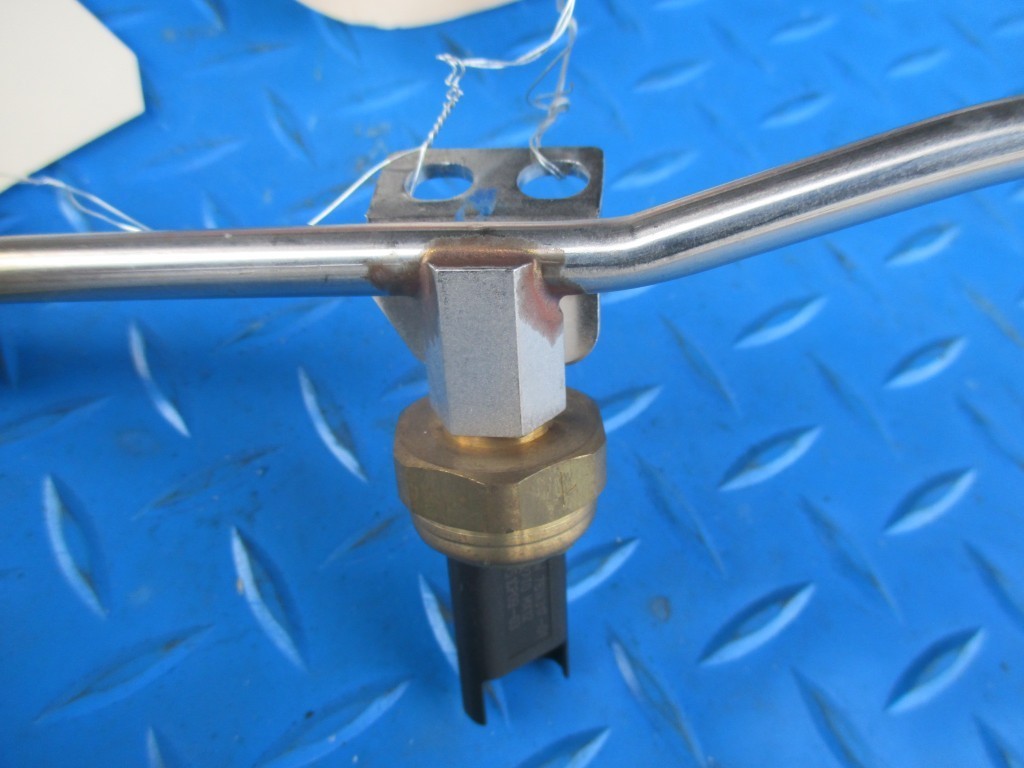 Rolls Royce Ghost Wraith Dawn fuel feed line #5135