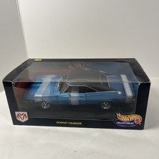 100% Hot Wheels 1969 Dodge Charger R/T Metallic Blue 1/18 Diecast NIB