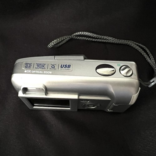 Olympus Camedia D-560 Zoom 3.2MP Digital Camera TESTED 16 MB Xd Picture Card SD - Picture 4 of 20