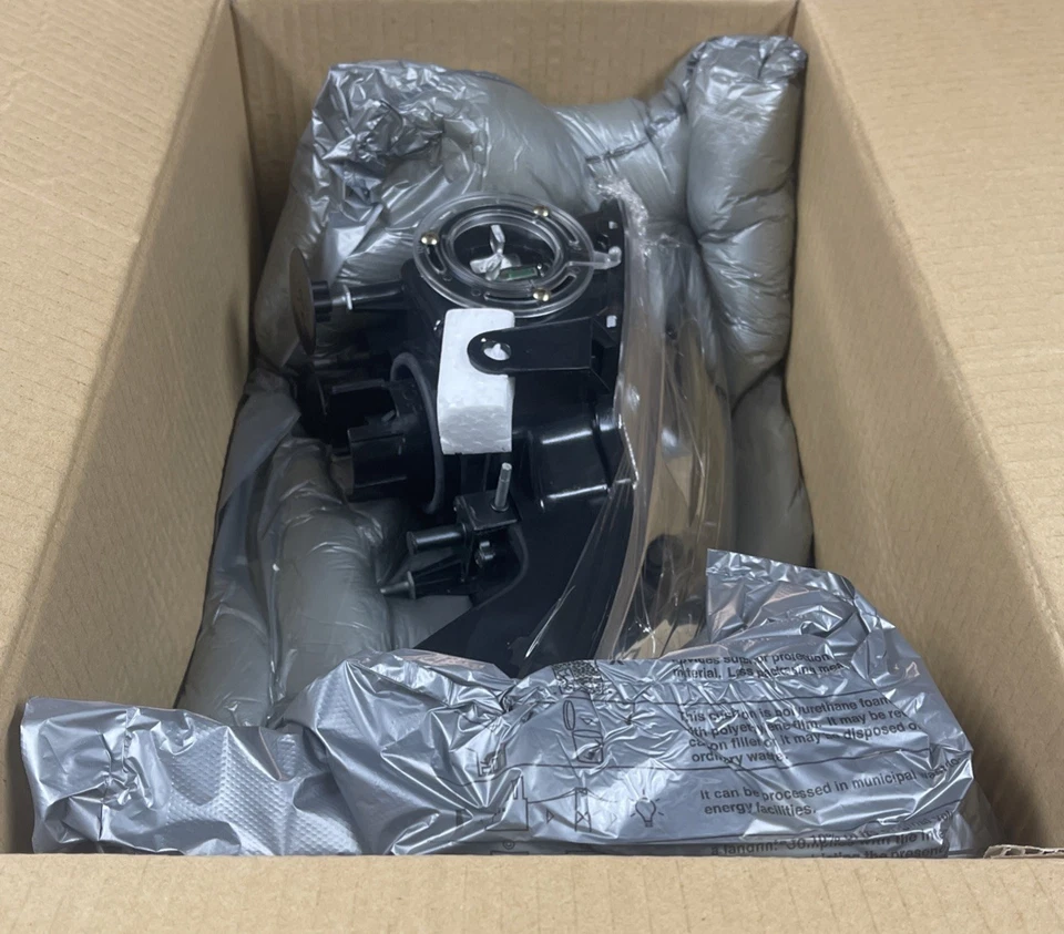 Lente Faro Dorman 1590421 Derecho Nuevo Antiguo Stock Leer 1996-2001 Dodge Caravan Foto 3 de 4