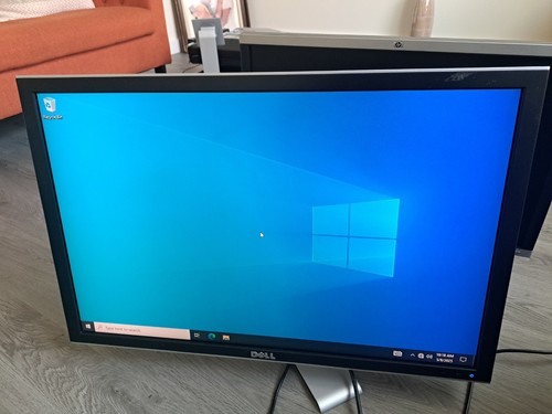 Dell UltraSharp 3007WFPt 30" LCD Widescreen IPS HD Monitor with Cables - Picture 2 of 6