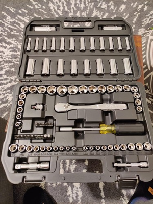 #ad DEWALT Mechanics Tool Set 84 Piece SAE Metric Set $139.00