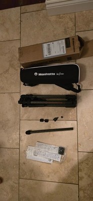 Manfrotto Befree GT PRO 4-Section CF Travel Tripod w/3-Way Pan/Tilt Head, Black