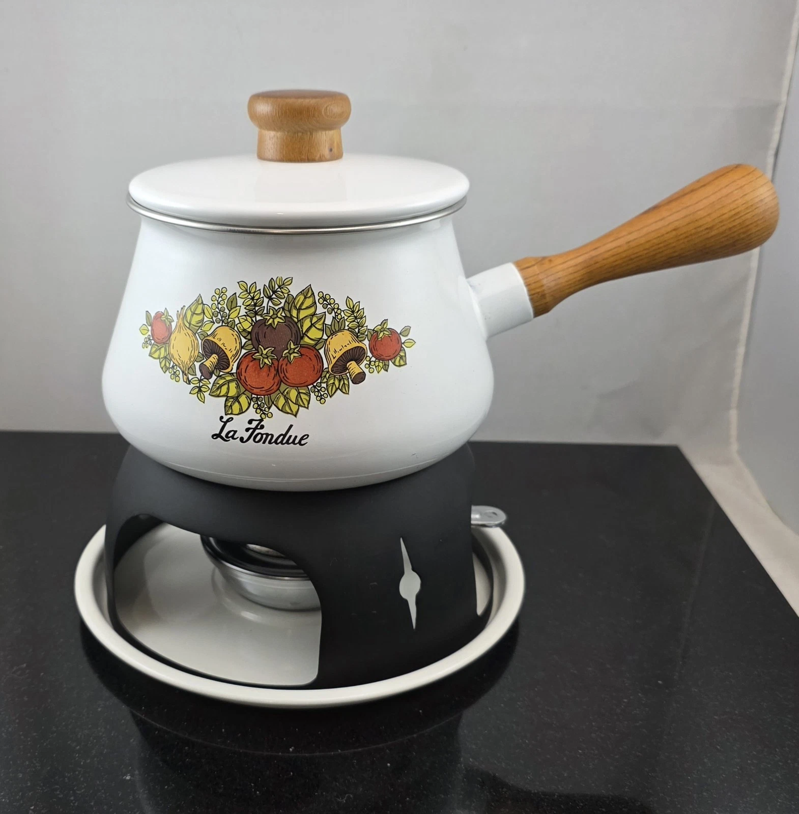 Vtg Imperial International Fondue Set - 1970's, Made In Japan, Rare HTF - Mint
Opens in a new window